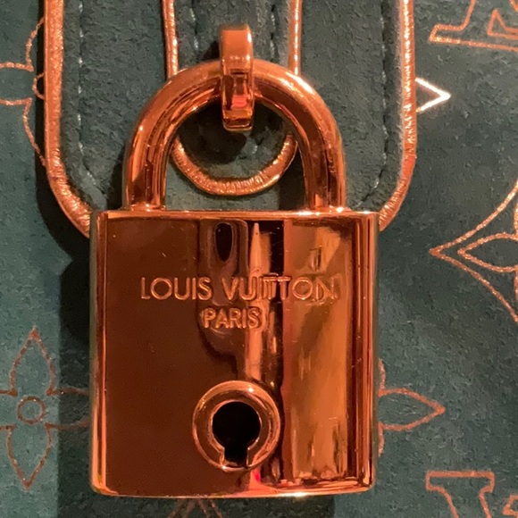 LOUIS VUITTON Limited Edition Monogram Theda PM Turquoise Suede - Picture 11 of 14